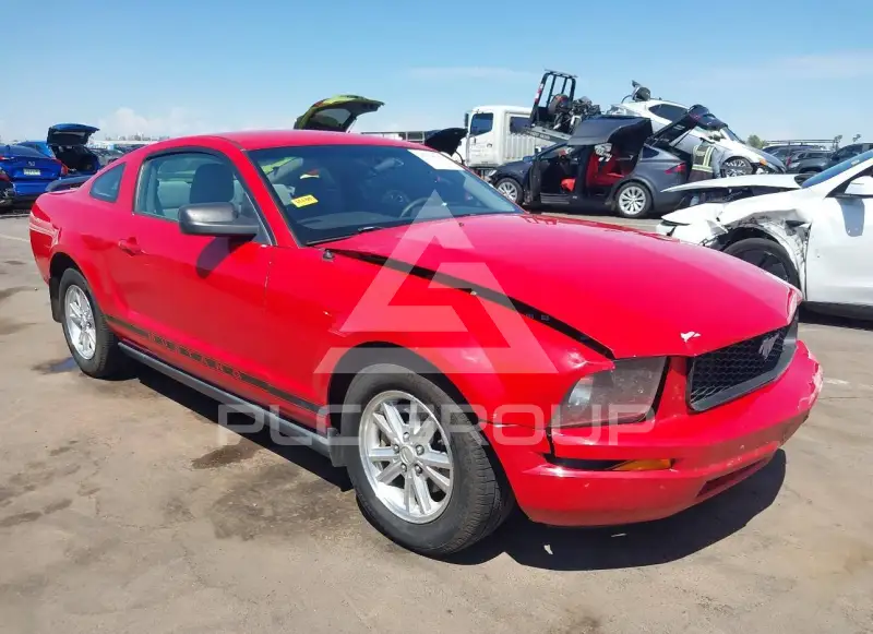 2007 Ford MUSTANG фото