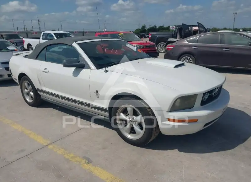 2007 Ford MUSTANG photo