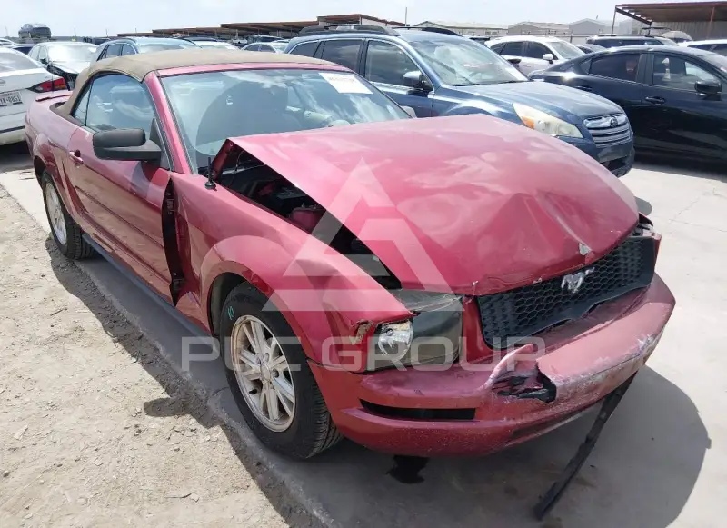 2007 Ford MUSTANG фото