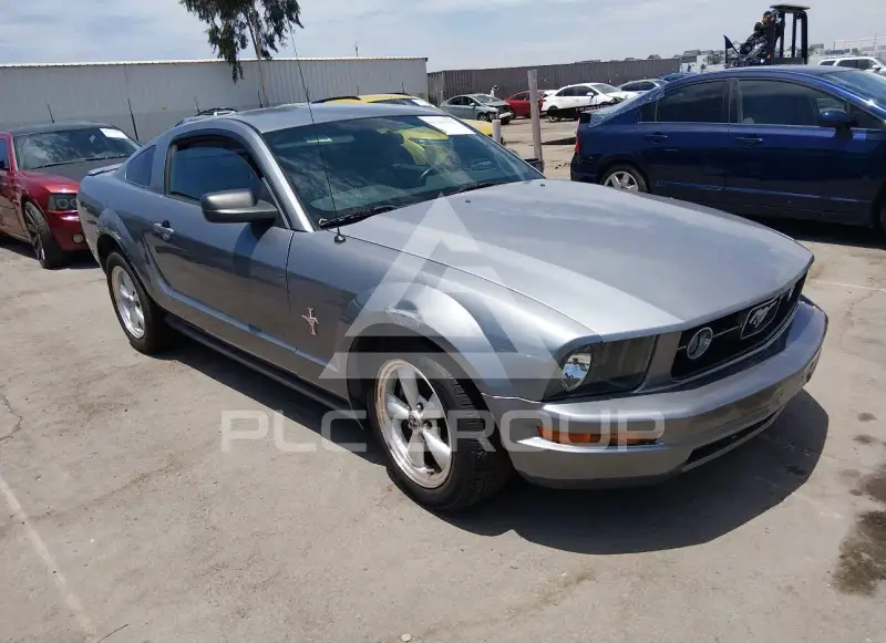 2007 Ford MUSTANG фото