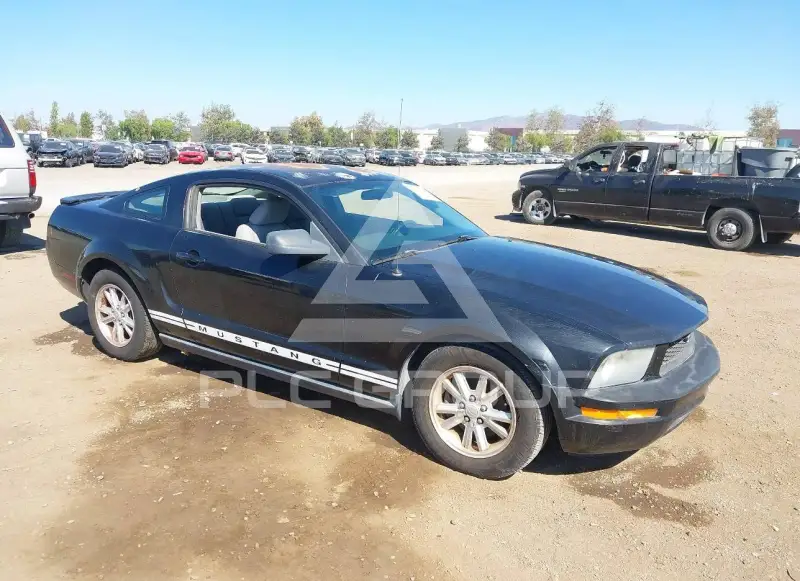2007 Ford MUSTANG фото
