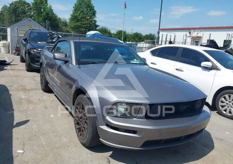 2007 Ford MUSTANG фото