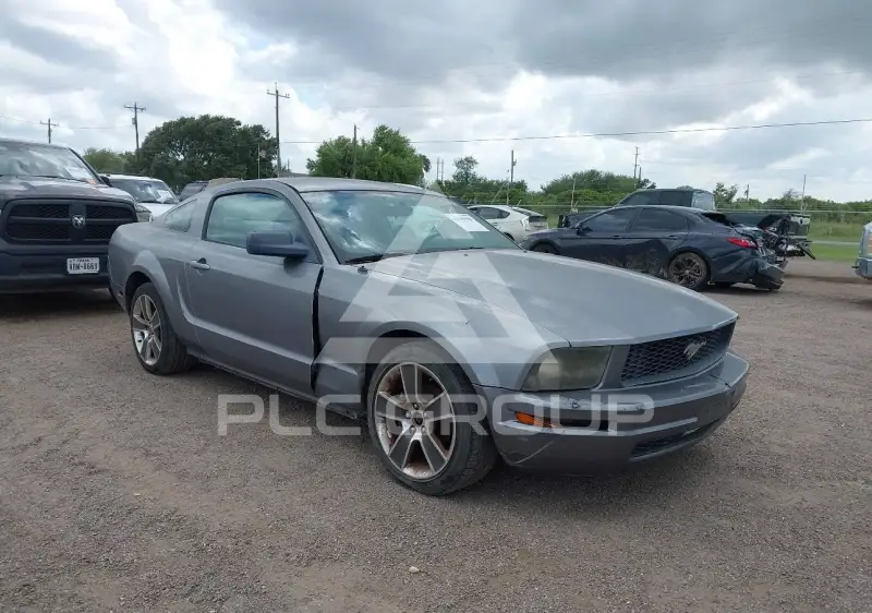 2007 Ford MUSTANG фото