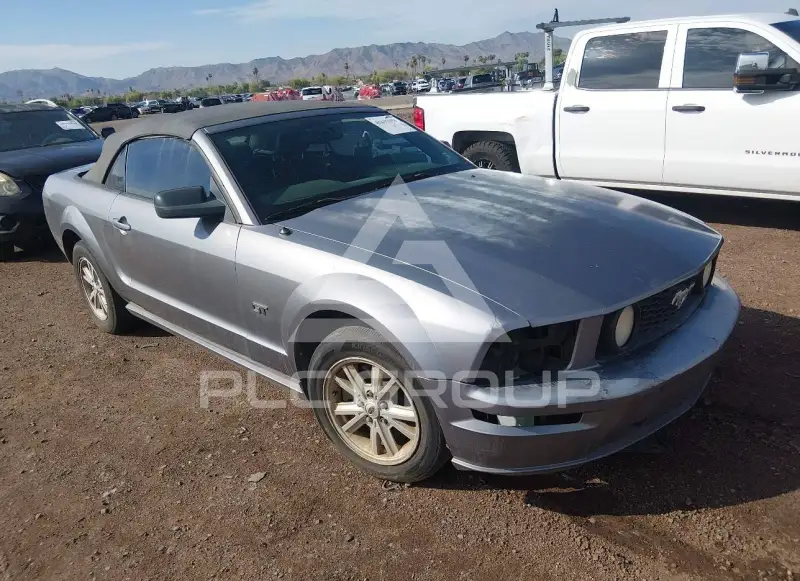 2007 Ford MUSTANG фото