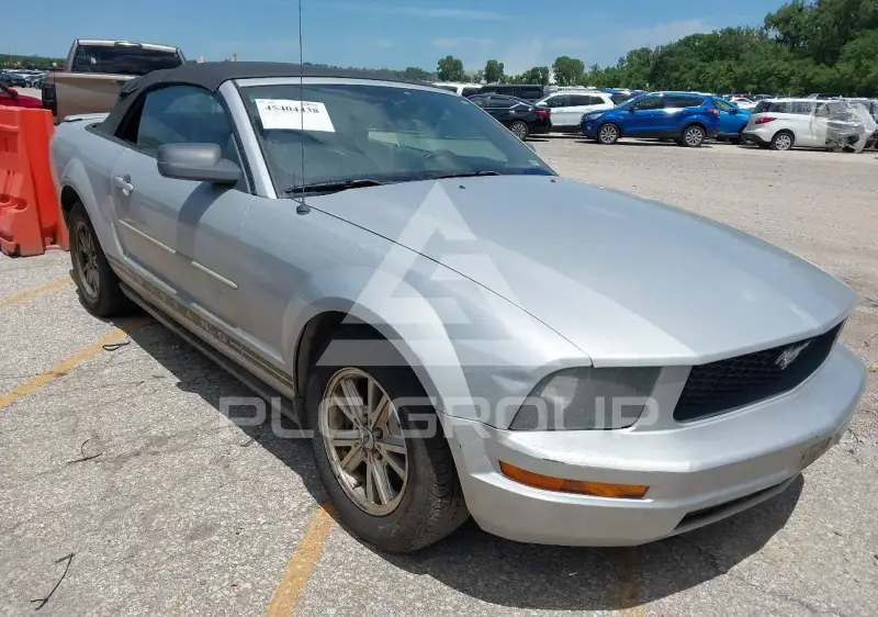 2007 Ford MUSTANG фото