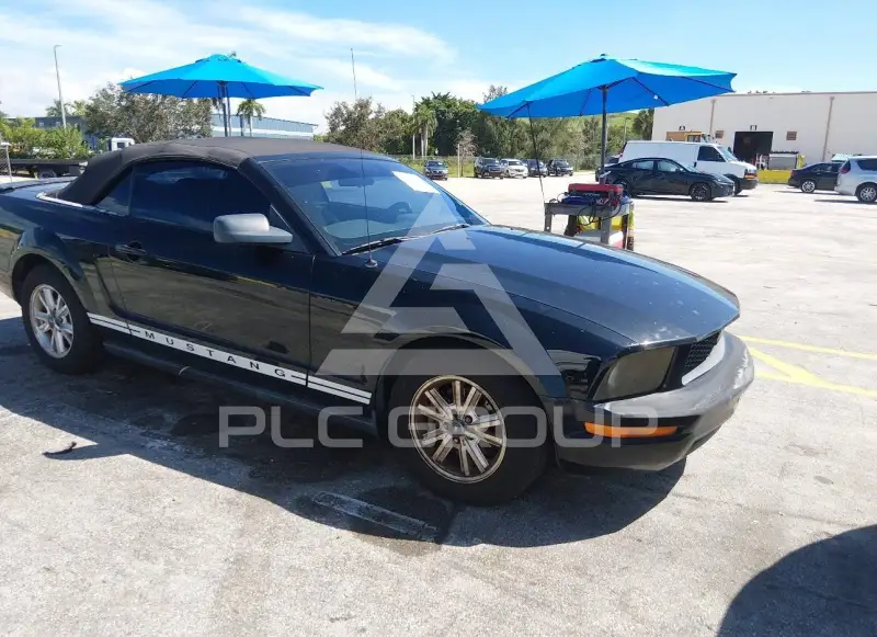 2007 Ford MUSTANG фото