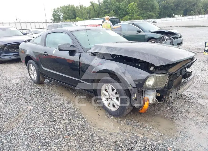 2007 Ford MUSTANG photo