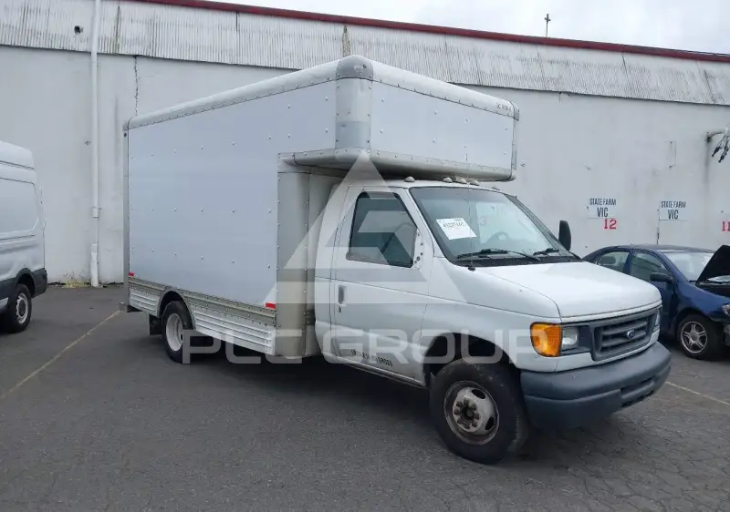 2007 Ford E-450 фото