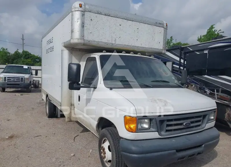 2007 Ford E-450 фото