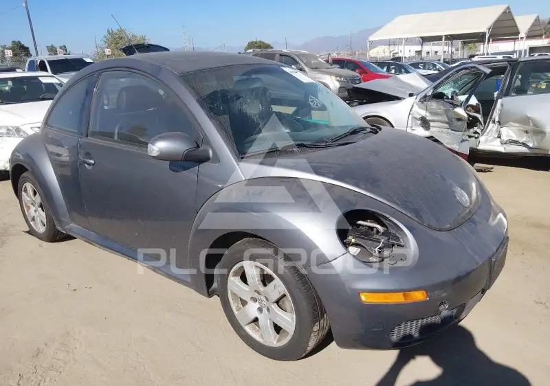 2007 Volkswagen BEETLE фото