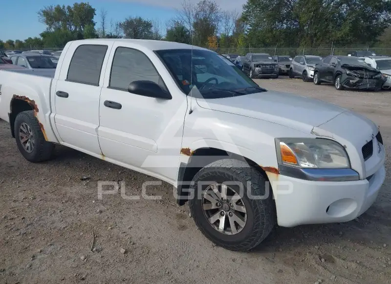 2008 Mitsubishi RAIDER photo