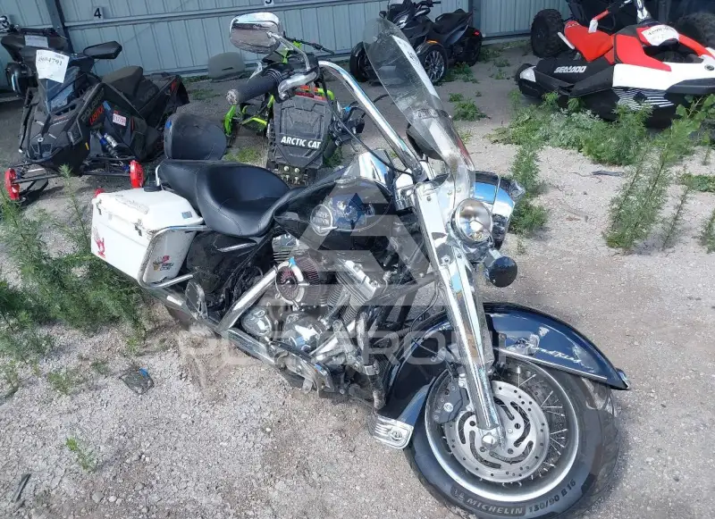 2008 Harley-Davidson FLHR photo