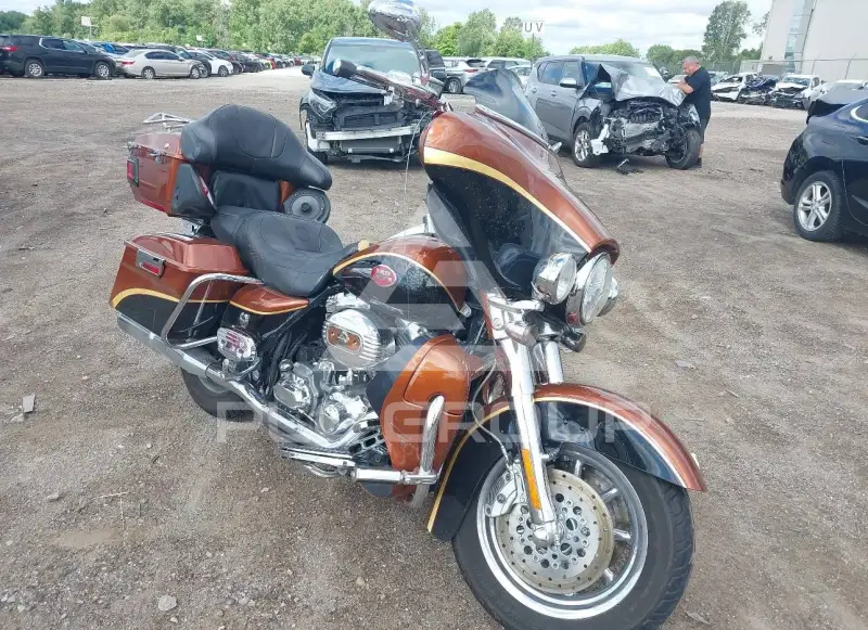 2008 Harley-Davidson FLHTCU фото