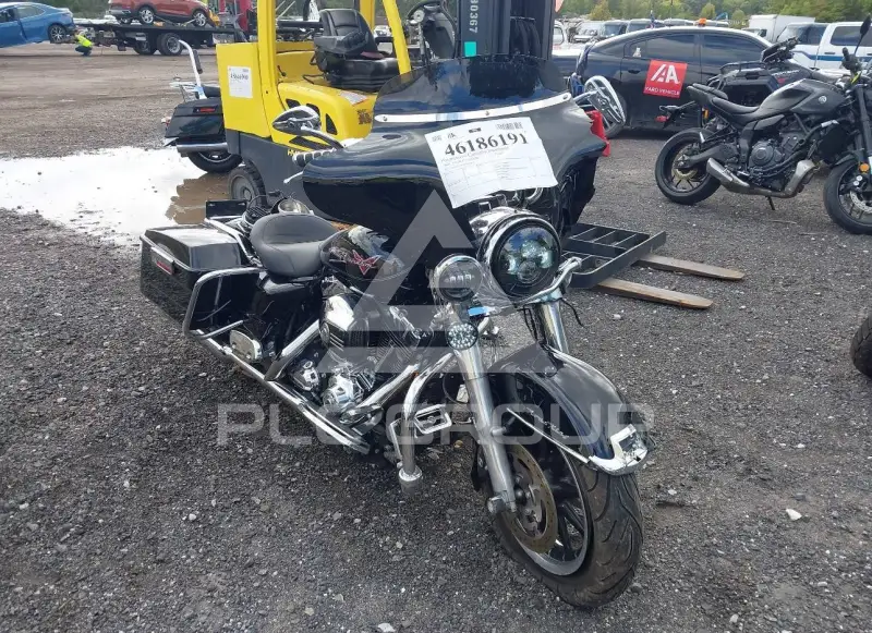 2008 Harley-Davidson FLHR photo