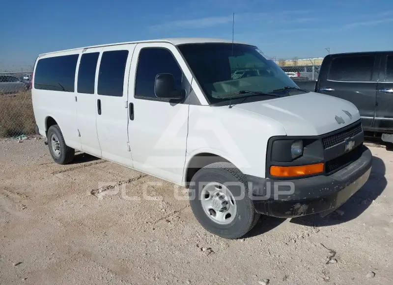 2008 Chevrolet Express photo