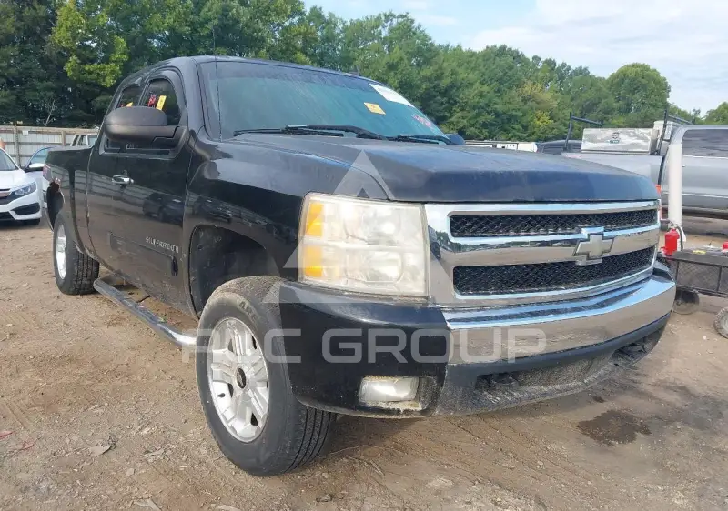 2008 Chevrolet Silverado photo