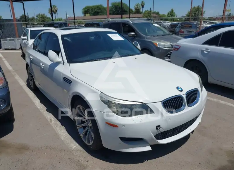 2008 BMW M5 фото