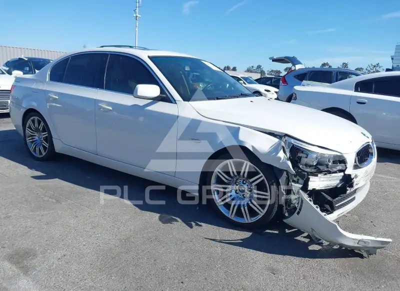 2008 BMW 528 photo