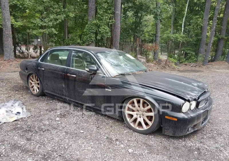 2008 Jaguar XJ photo