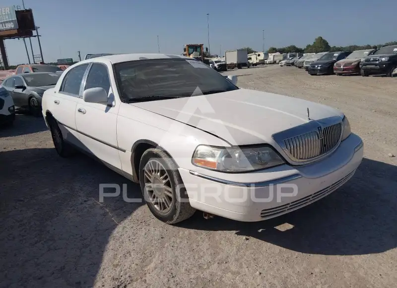 2008 Lincoln Town фото