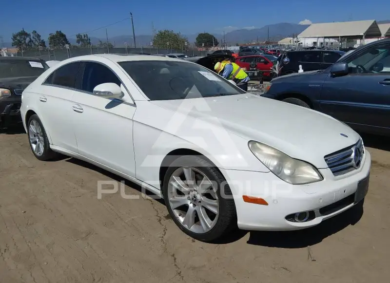 2008 Mercedes Benz CLS 500 фото