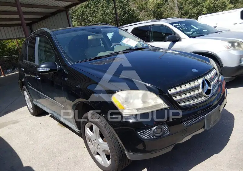 2008 Mercedes Benz ML 350 photo