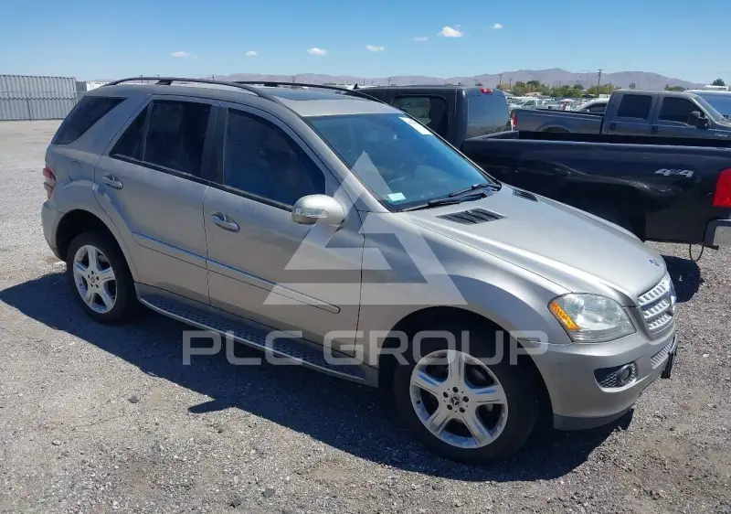 2008 Mercedes Benz ML 350 photo