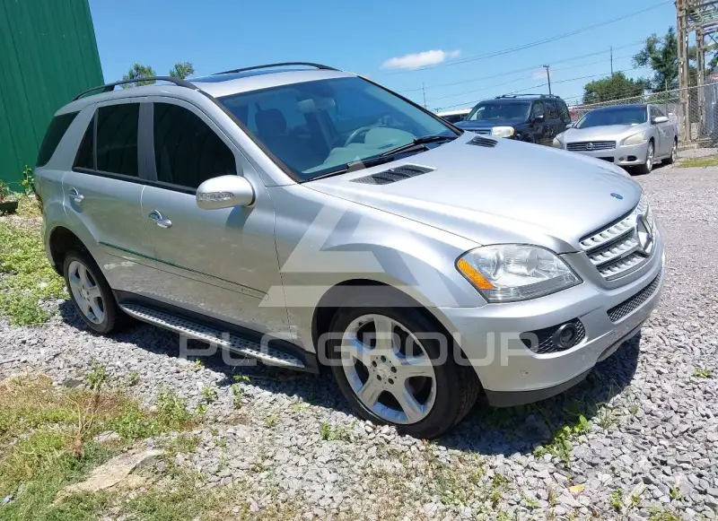 2008 Mercedes Benz ML 350 фото