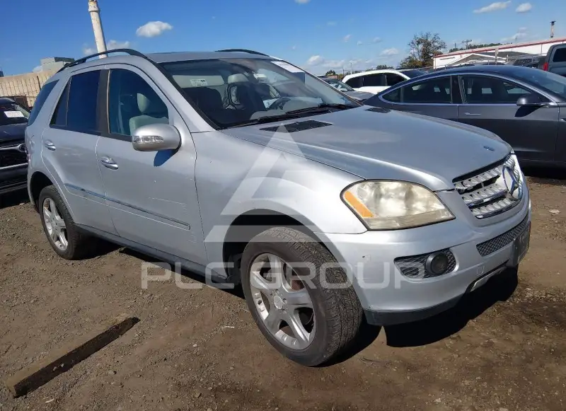 2008 Mercedes Benz ML 350 фото