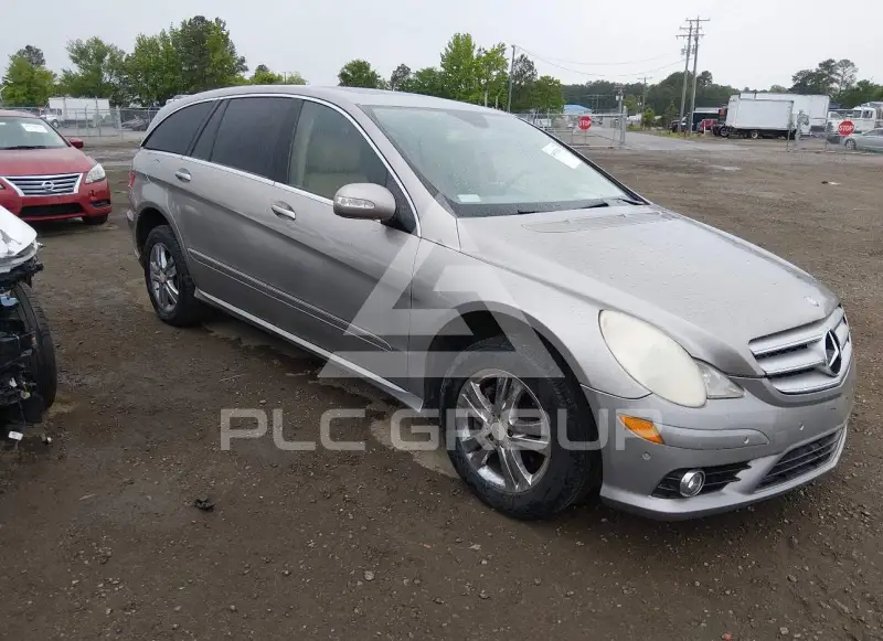 2008 Mercedes Benz R 350 photo