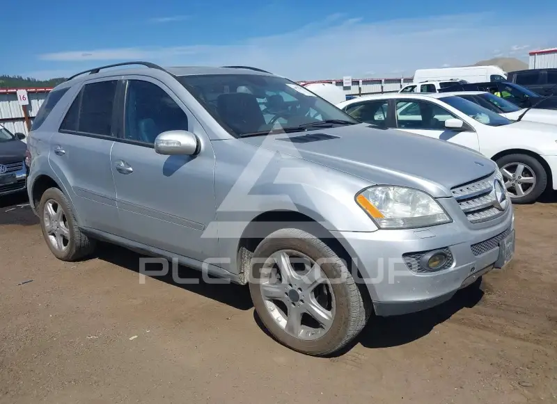 2008 Mercedes Benz ML 320 фото