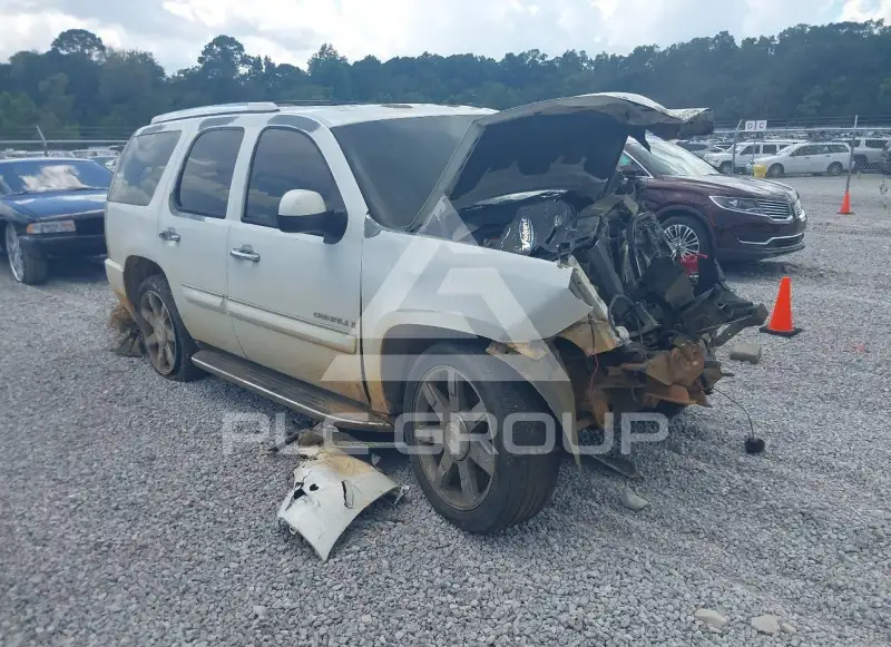 2008 GMC YUKON фото