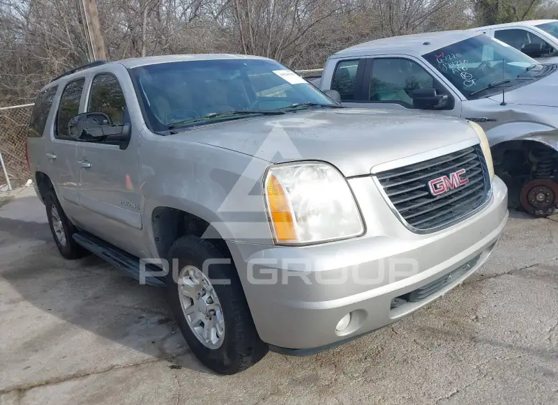 2008 GMC YUKON фото
