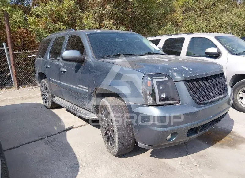 2008 GMC YUKON фото