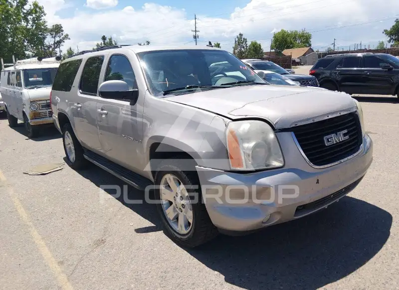 2008 GMC YUKON фото