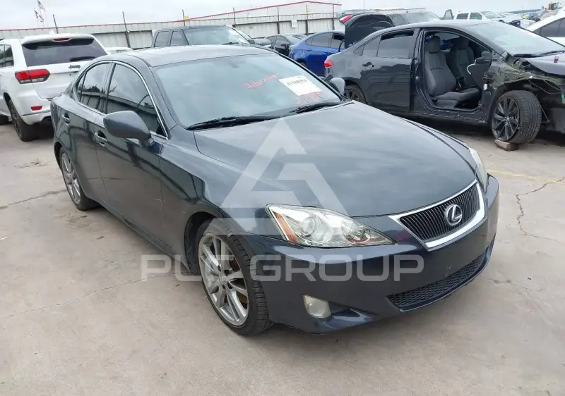 2008 Lexus IS350 photo