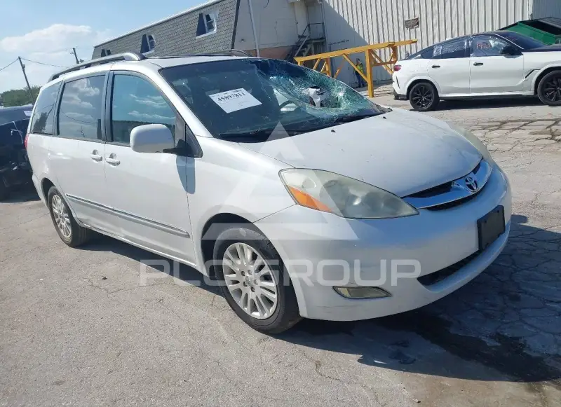 2008 Toyota SIENNA photo