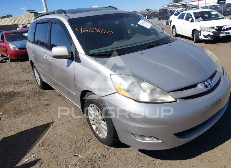 2008 Toyota SIENNA photo