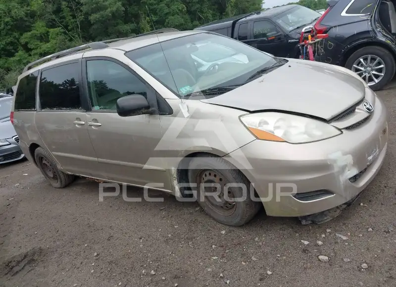 2008 Toyota SIENNA photo