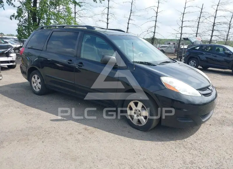 2008 Toyota SIENNA photo