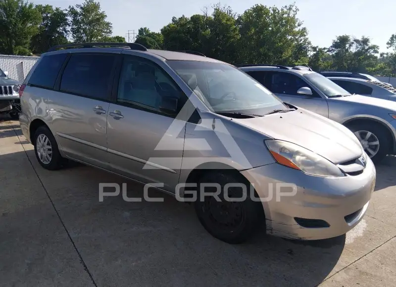 2008 Toyota SIENNA photo