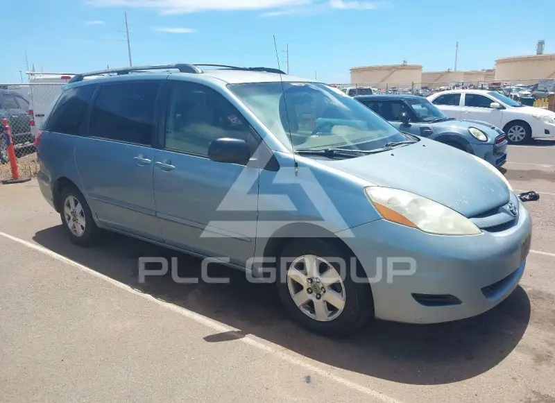 2008 Toyota SIENNA photo