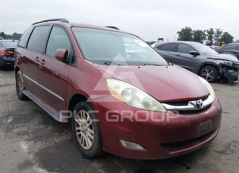 2008 Toyota SIENNA photo
