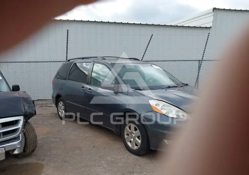 2008 Toyota SIENNA фото