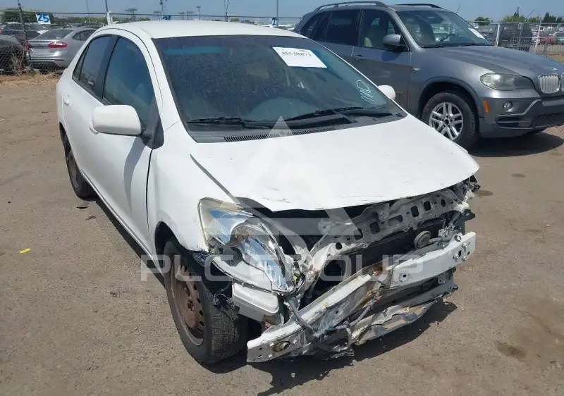 2008 Toyota YARIS photo