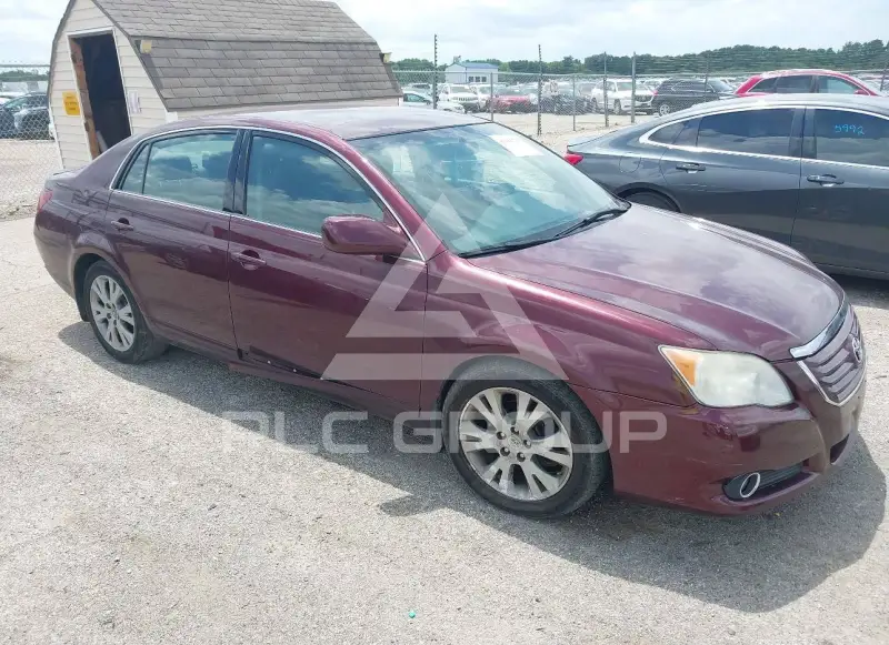 2008 Toyota AVALON фото