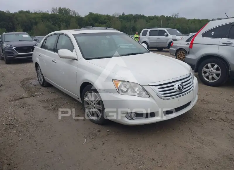 2008 Toyota AVALON photo