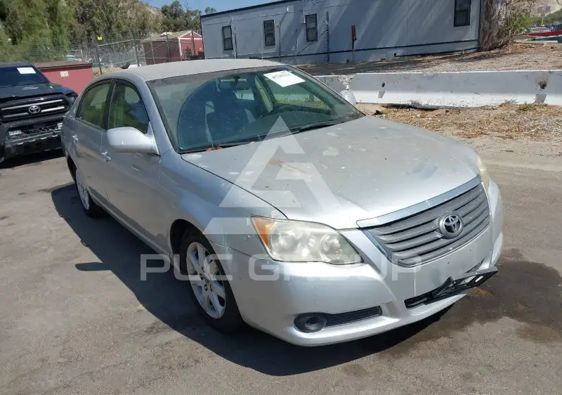 2008 Toyota AVALON photo
