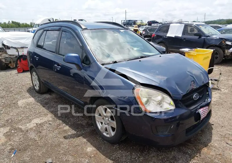 2008 KIA Rondo photo