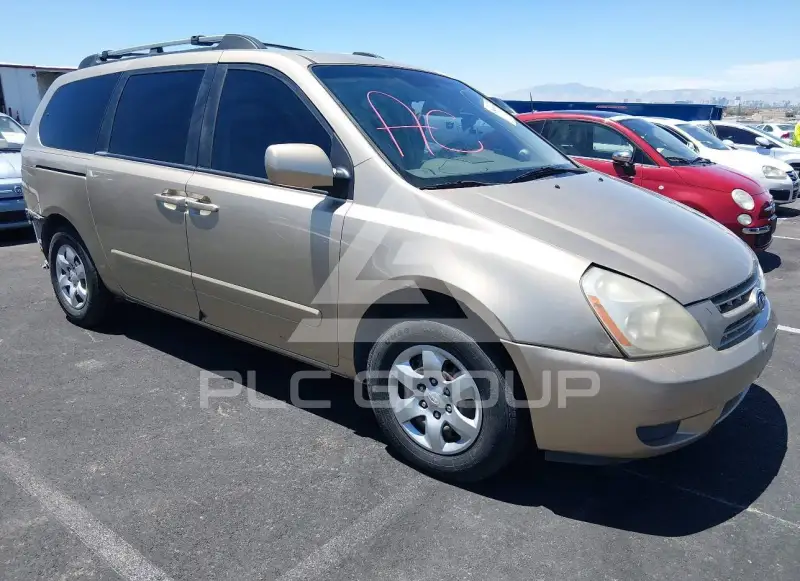 2008 KIA Sedona photo